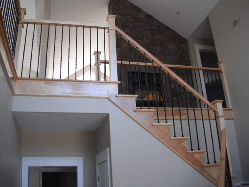 Square Craftsman Newel Post & Twist Metal Balusters - Picture #5